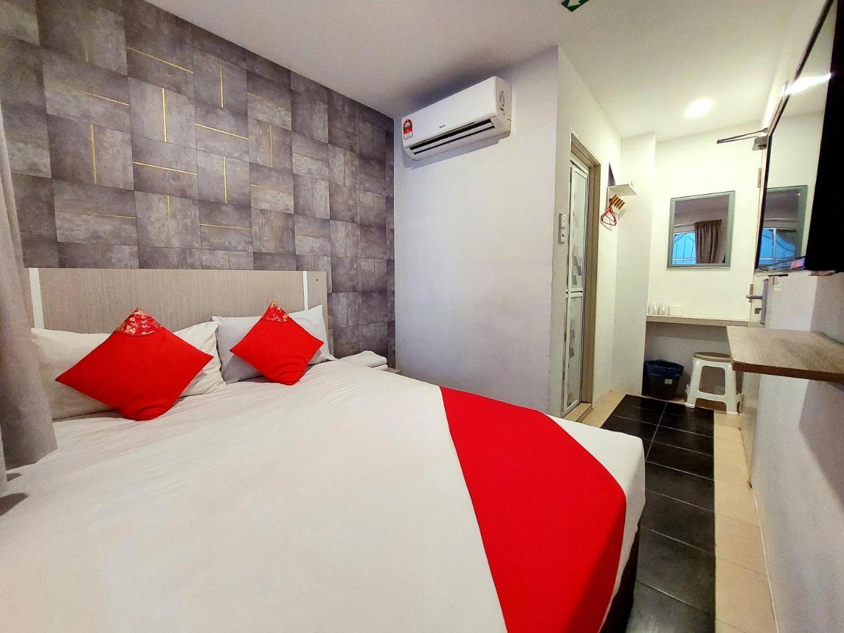 Good2Stay Budget Hotel L Lift L Coway Water L Wifi6 L Laundromat Malacca Buitenkant foto